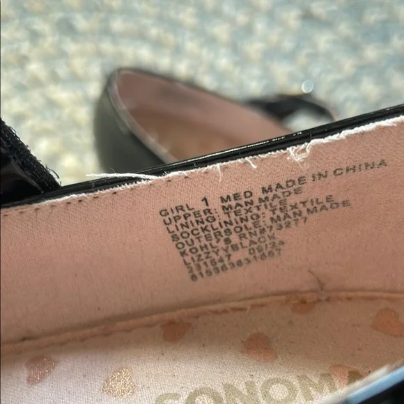 Sonoma Black Kids Mary Jane Shoes - Size 1 - Picture 6 of 6